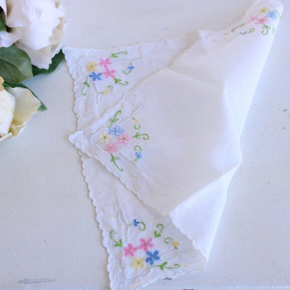 Vintage Handkerchief, Pink Blue and Yellow Flower Embroidery on White Cotton - Picture 8 of 10